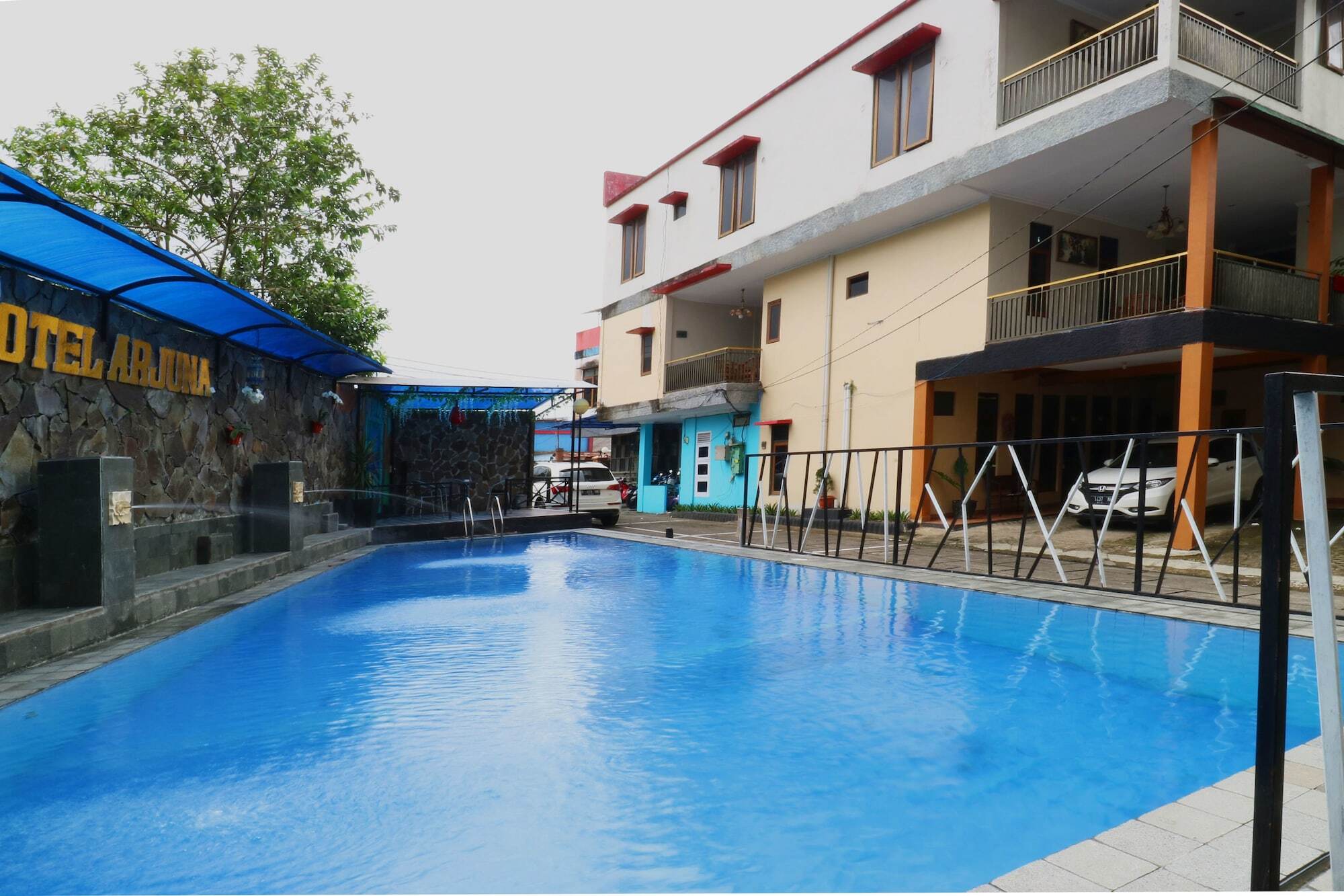 Hotel Arjuna Cisarua Kültér fotó